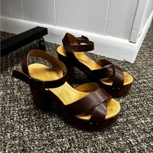wooden platform sandals / wooden heels
